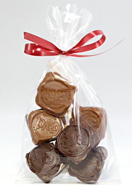 72-les-sucettes-caramel-enrobees-de-chocolat.jpg