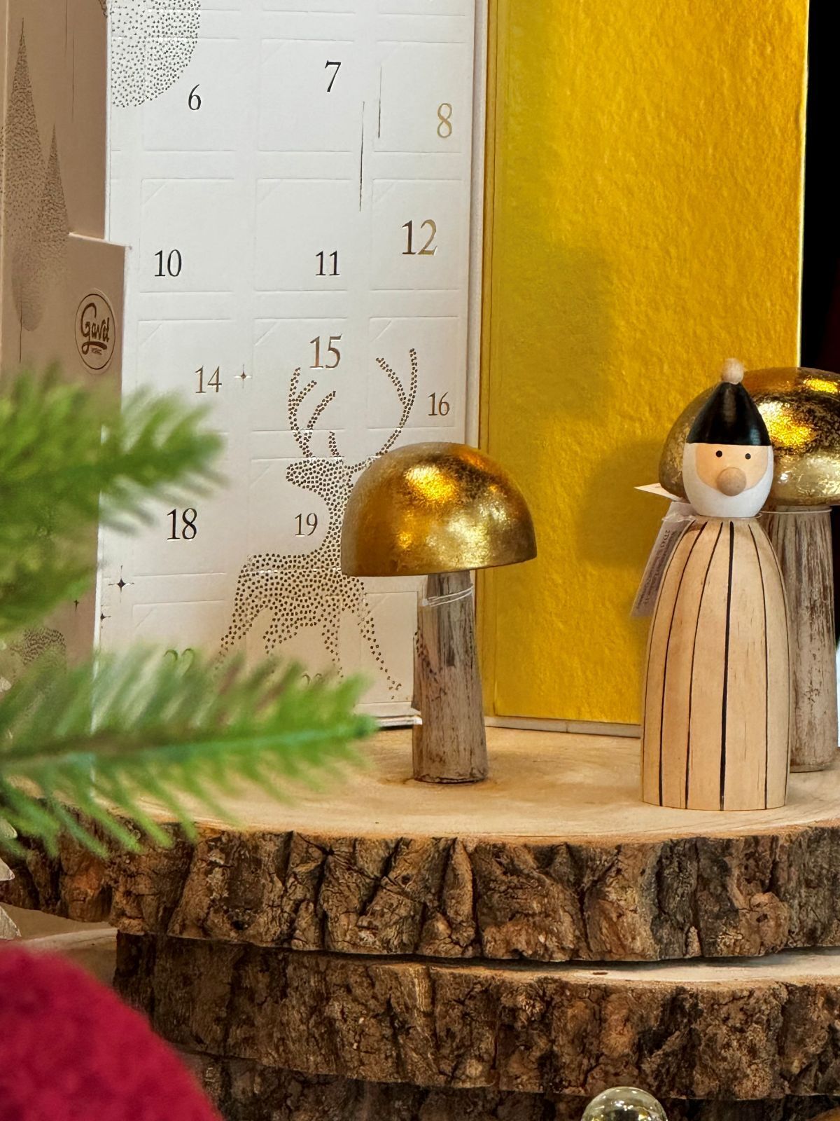 calendrier de l’Avent duo 24 cases de 2 chocolats maison : des pralinés, des ganaches, des caramels, des nougats, des pâte d'amande